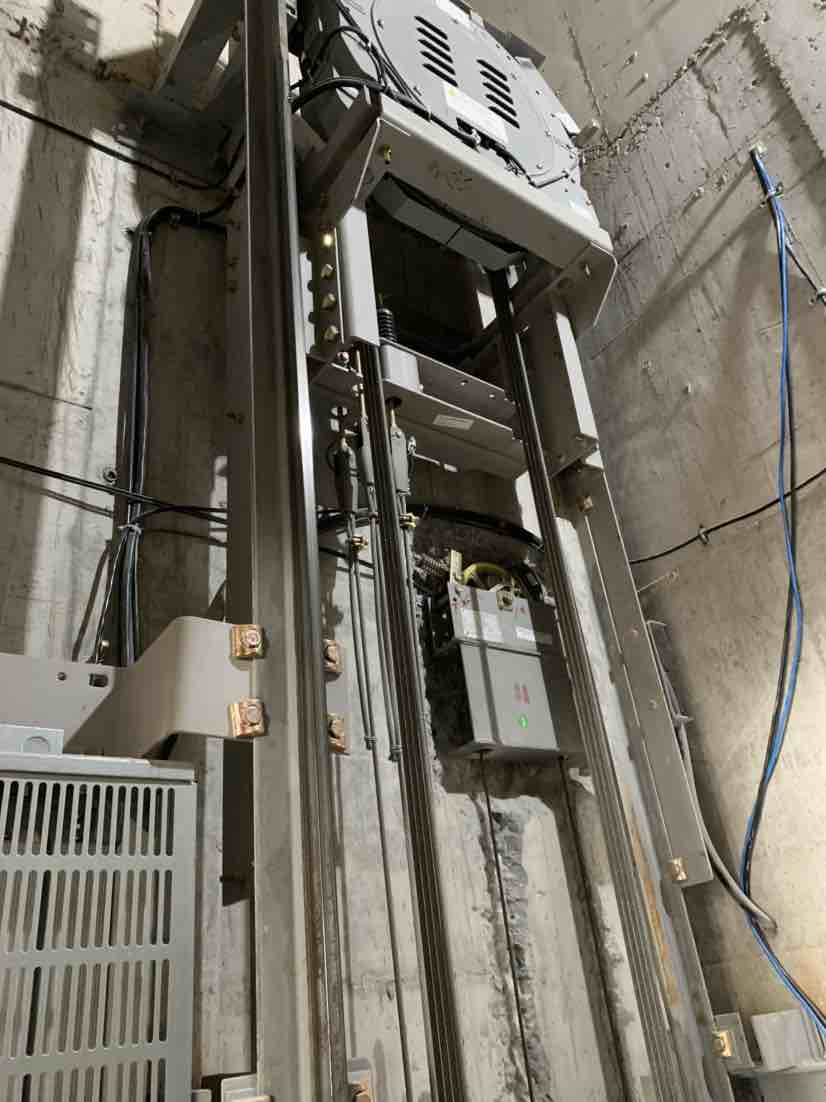 上海黄浦区招三菱电梯安装工小工200-220常年在上海-鱼泡网